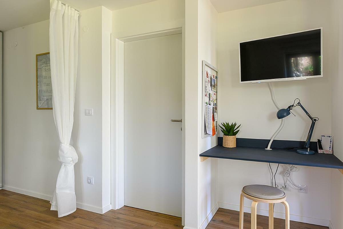 Apartment Balthazar Ровин Екстериор снимка